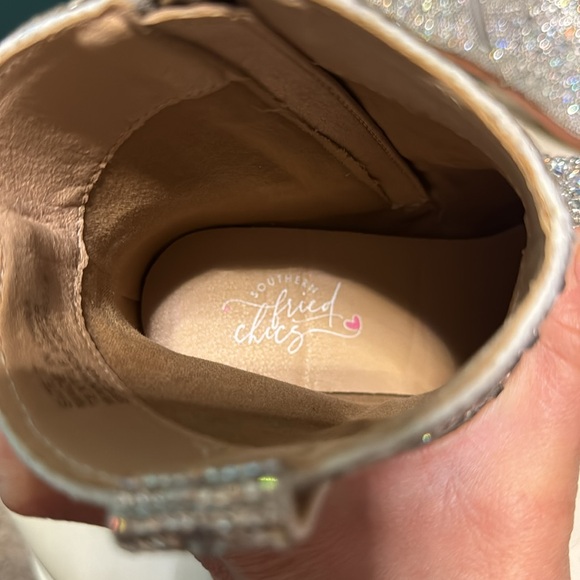 Rhinestone booties size 7 Brand new without box! - Picture 4 of 6